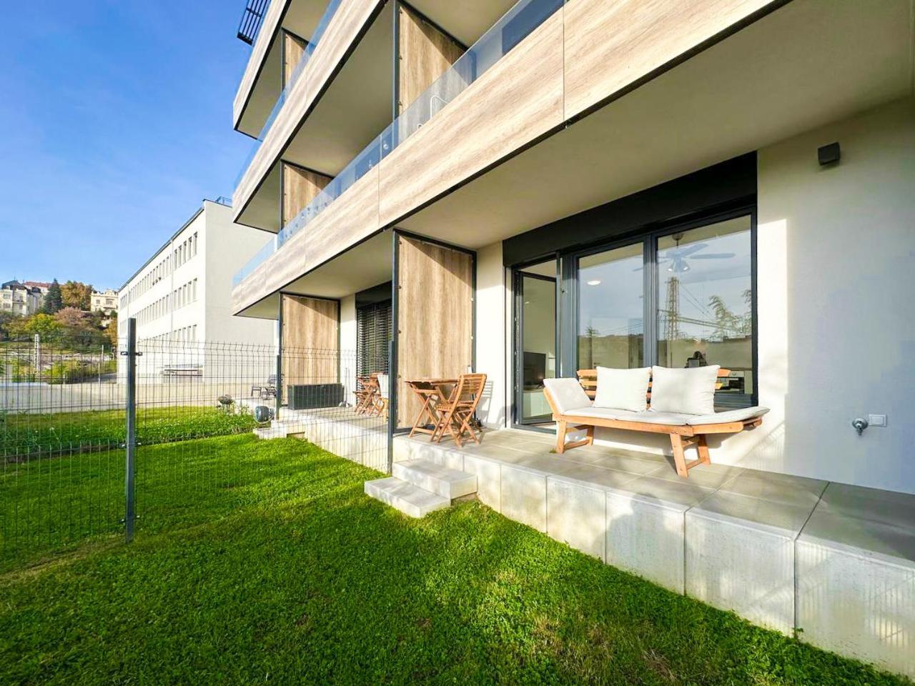 Vila Vinice Praha Exteriér fotografie